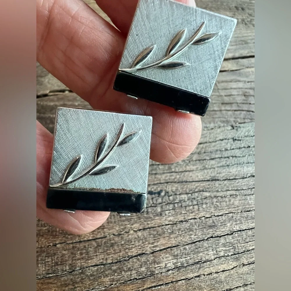 Silver Square Leaf Motif Cufflinks